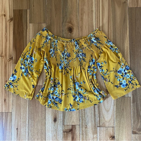 Floral Off-the-shoulder Blouse - Picture 1 of 2